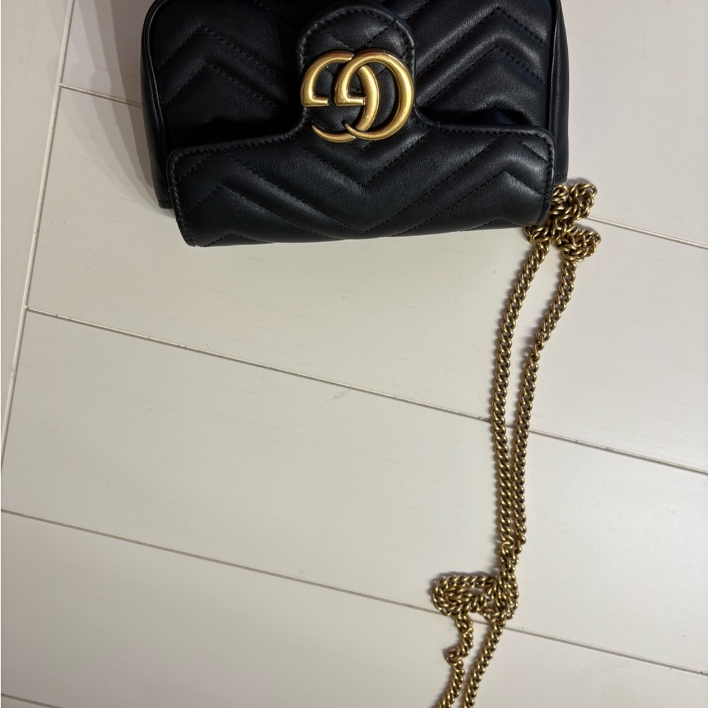Gucci Black Mini Bag with Gold Logo marmont super mini - Picture 2 of 12